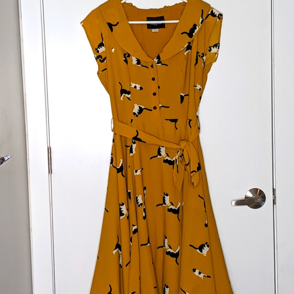 Modcloth cat dress mustard yellow size 6
